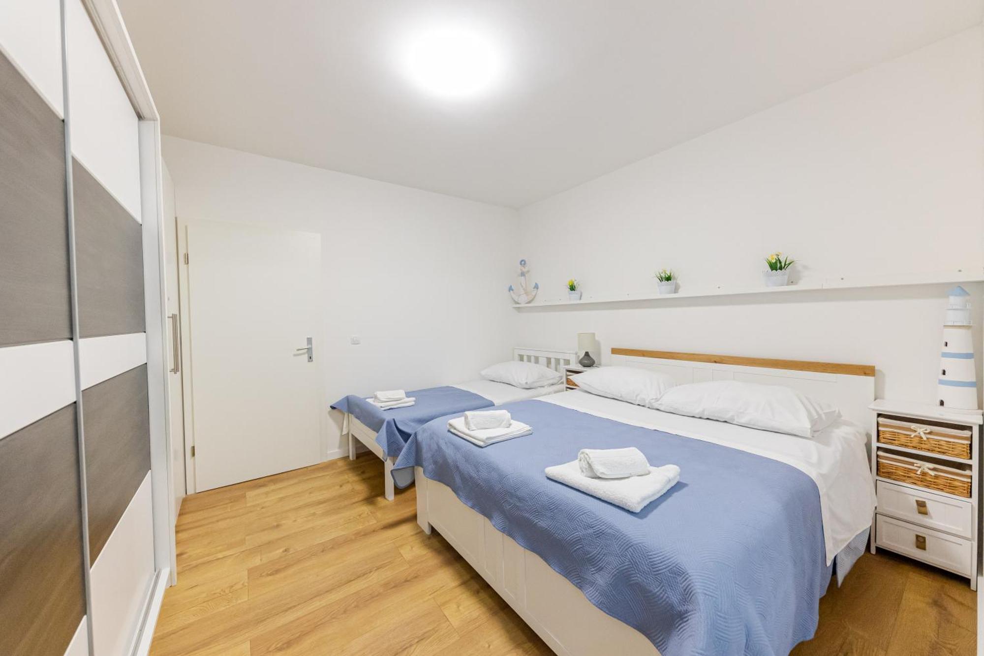 House Niko M With 6 Apartments Split Exterior photo