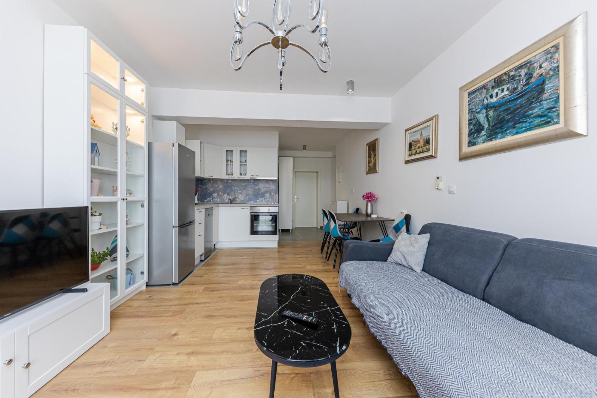 House Niko M With 6 Apartments Split Exterior photo